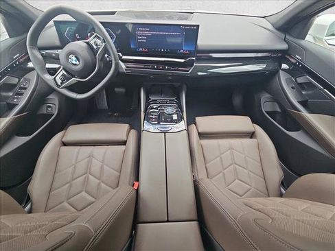 Used 2024 BMW 530i RWD image 17