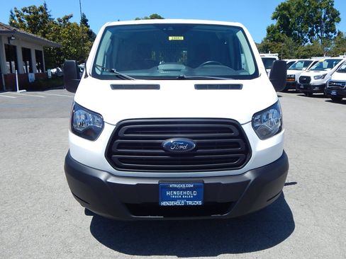 Used 2018 Ford Transit 150 130 Low Roof RWD image 10