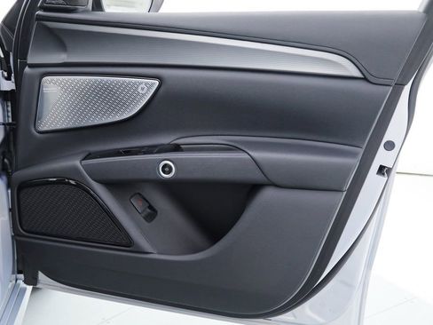 Certified 2023 Maserati Grecale Modena AWD/4WD image 11