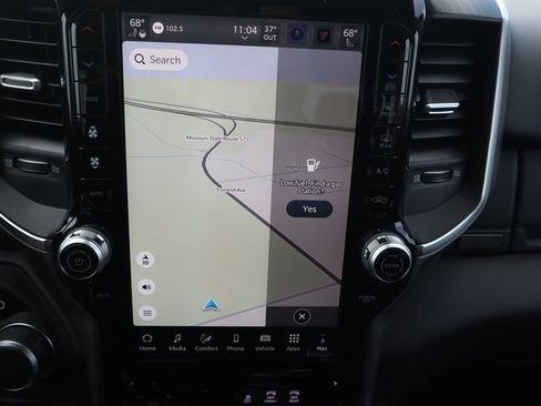 New 2026 RAM 1500 4x4 Crew Cab image 12