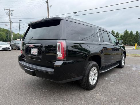 Used 2018 GMC Yukon XL SLT w/ Open Road Package AWD/4WD image 5