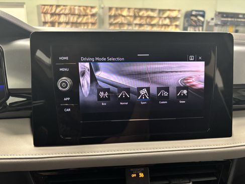 New 2025 Volkswagen Taos S image 19