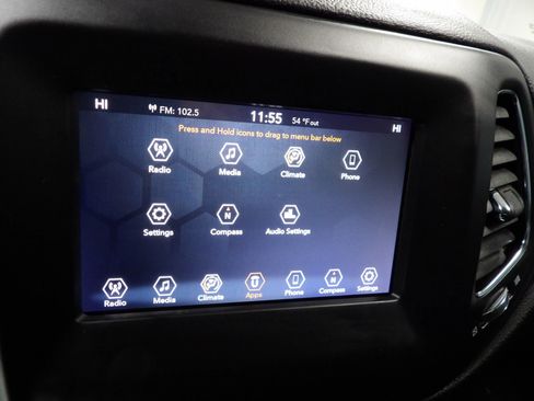 Used 2020 Jeep Compass Latitude image 17