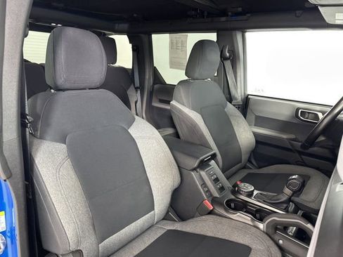 Used 2023 Ford Bronco Big Bend w/ Sasquatch Package AWD/4WD image 25