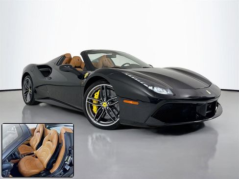 Used 2019 Ferrari 488 Spider RWD image 2