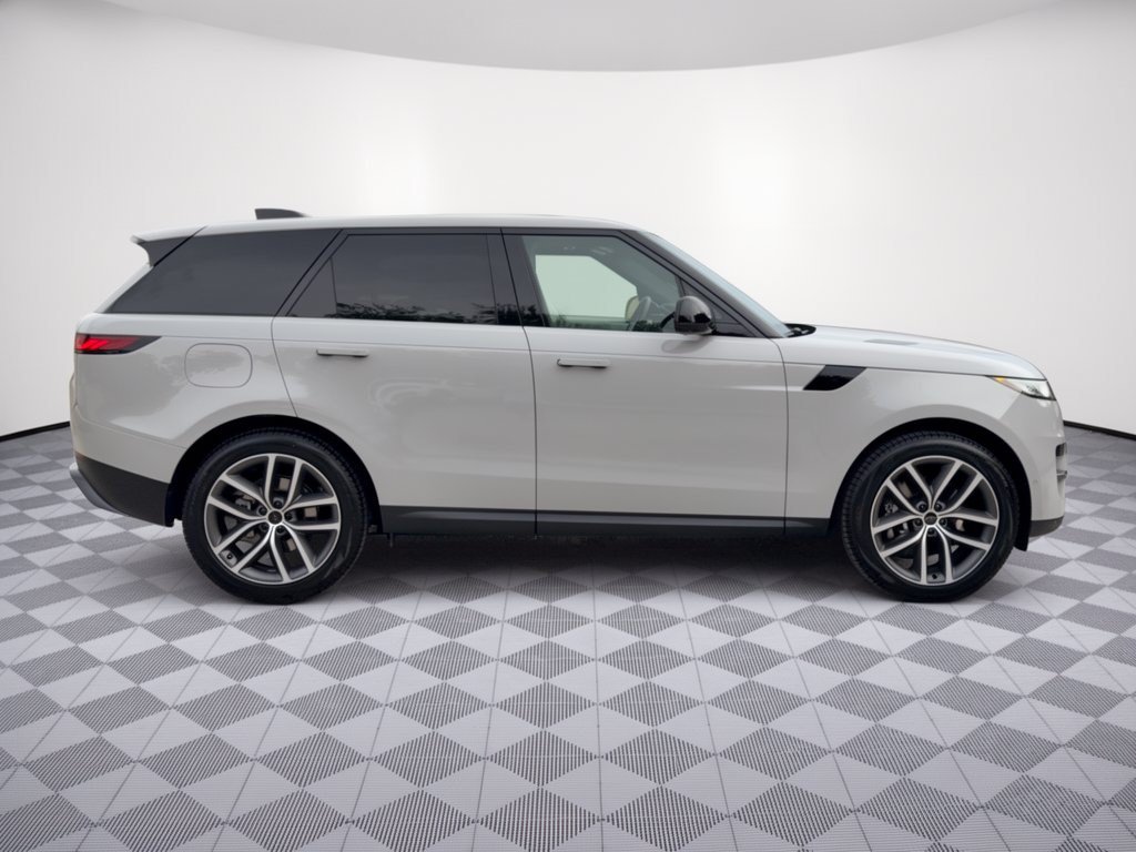 New 2027 Land Rover Range Rover Sport SE AWD/4WD image 8