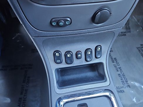 Used 2008 Chevrolet HHR LS image 14