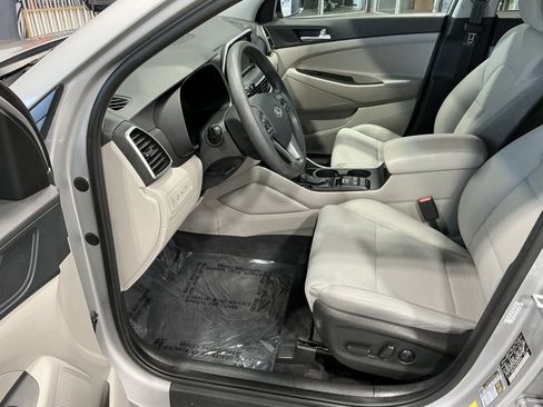 Used 2021 Hyundai Tucson Value w/ Cargo Package image 3