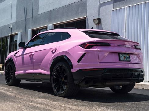 Used 2020 Lamborghini Urus AWD/4WD image 9