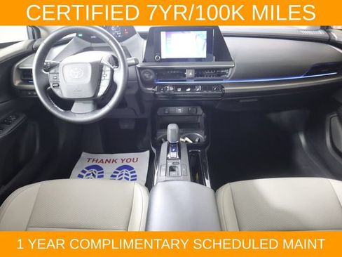 Used 2025 Toyota Prius XLE AWD/4WD image 17