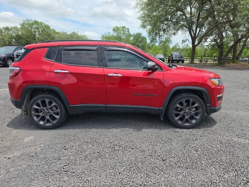Used 2021 Jeep Compass Latitude w/ Sun and Sound Group AWD/4WD image 6