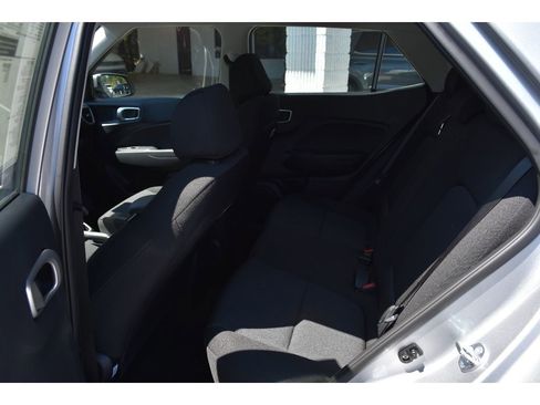 New 2025 Hyundai Venue SE image 11