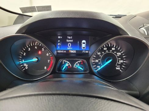 Used 2017 Ford Escape SE w/ SE Leather Comfort Package FWD image 23