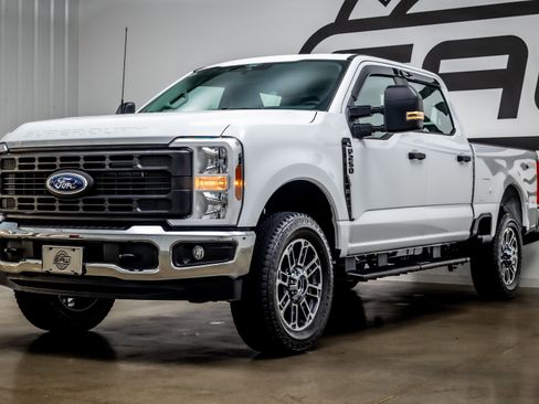 Used 2025 Ford F250 XL w/ XL Chrome Package AWD/4WD image 28