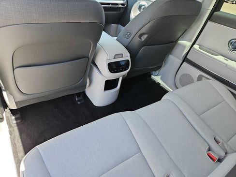 Certified 2026 Hyundai Ioniq 9 SE AWD/4WD image 18