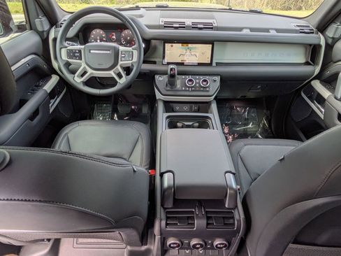 Certified 2024 Land Rover Defender 110 X-Dynamic SE AWD/4WD image 25