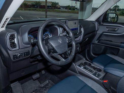 Used 2024 Ford Bronco Sport Outer Banks AWD/4WD image 11