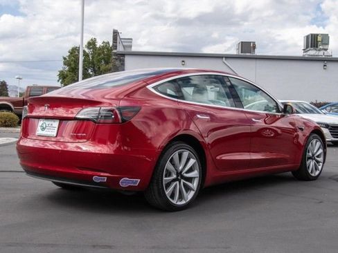 Used 2018 Tesla Model 3 AWD/4WD image 7