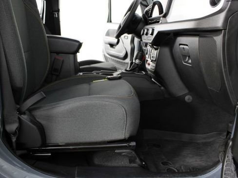 Used 2025 Jeep Wrangler Unlimited Sport S 4xe AWD/4WD image 19