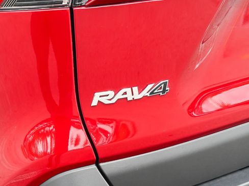 Used 2025 Toyota RAV4 LE FWD image 25