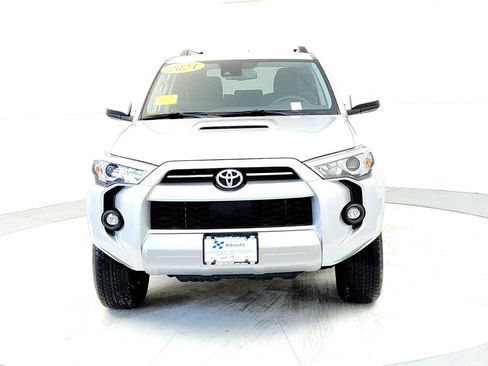 Certified 2024 Toyota 4Runner TRD Off-Road image 8