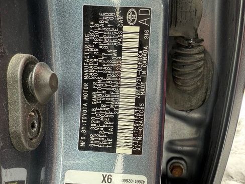 Used 2014 Toyota Corolla L image 18