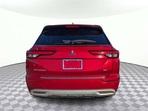 Used 2022 Mitsubishi Outlander SEL image 3