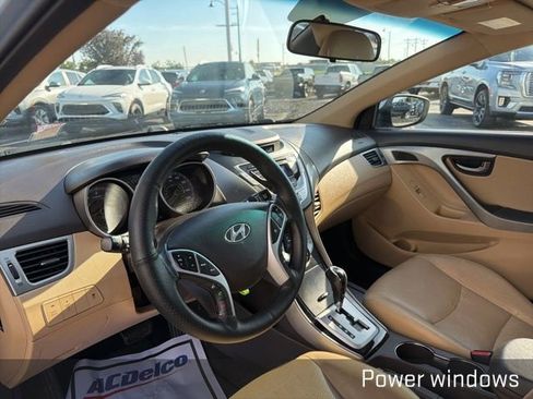 Used 2012 Hyundai Elantra Limited FWD image 18
