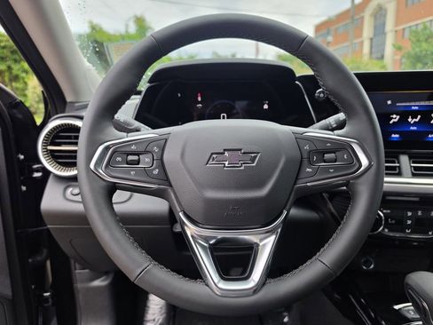 New 2026 Chevrolet Trax ACTIV w/ Driver Confidence Package FWD image 32