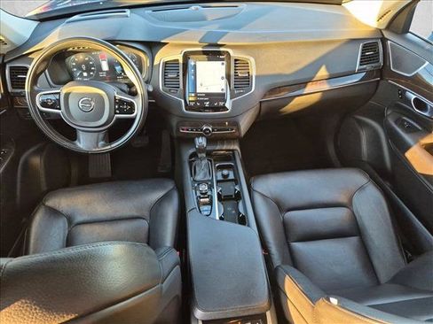 Used 2019 Volvo XC90 T6 Momentum w/ Advanced Package AWD/4WD image 18