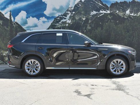 Used 2024 MAZDA CX-90 3.3 Turbo w/ Premium Package AWD/4WD image 2
