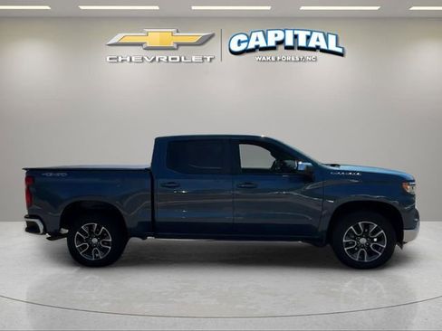 Used 2024 Chevrolet Silverado 1500 LT AWD/4WD image 6
