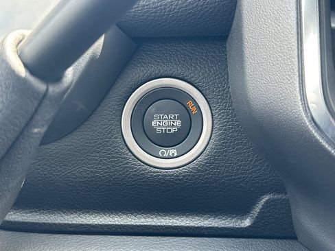 New 2026 RAM 3500 Laramie AWD/4WD image 22