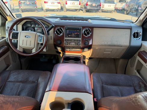 Used 2012 Ford F250 King Ranch w/ King Ranch w/Chrome Pkg AWD/4WD image 9