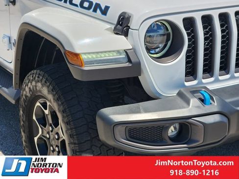 Used 2022 Jeep Wrangler Unlimited Rubicon 4xe w/ Cold Weather Group AWD/4WD image 10