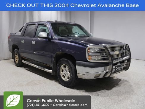Used 2004 Chevrolet Avalanche 4x4 w/ Preferred Equipment Group image 1