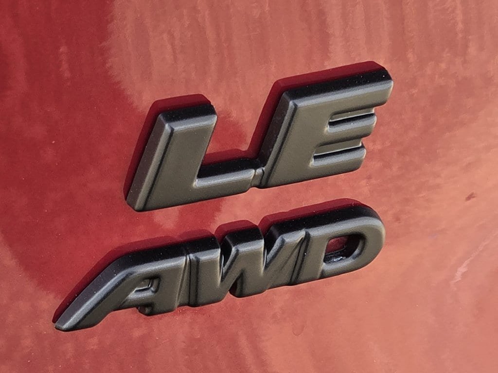 Used 2024 Toyota RAV4 LE AWD/4WD image 6