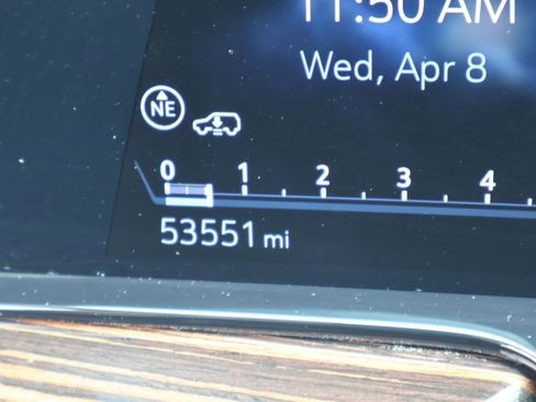 Certified 2024 Cadillac Escalade Premium Luxury w/ Performance Package AWD/4WD image 26