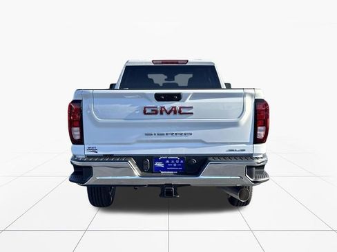 New 2026 GMC Sierra 2500 SLE AWD/4WD image 4