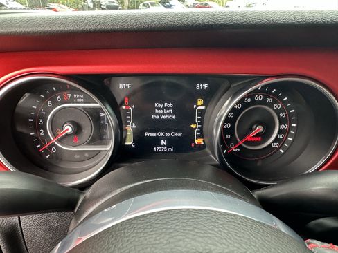 Used 2021 Jeep Gladiator Rubicon w/ Cold Weather Group image 20