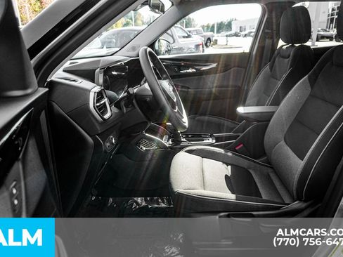Used 2025 Chevrolet TrailBlazer LT image 21