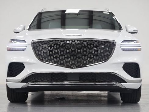 New 2026 Genesis GV70 2.5T Advanced w/ G1 Accessory Package AWD/4WD image 2