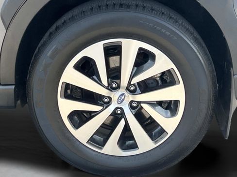 Used 2024 Subaru Outback Premium image 43