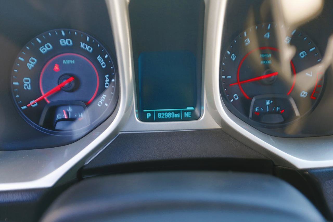 Used 2012 Chevrolet Camaro LS RWD image 7