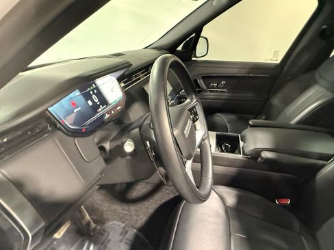 Used 2024 Land Rover Range Rover SE image 29