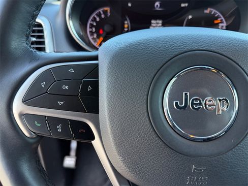 Certified 2022 Jeep Grand Cherokee Limited image 25