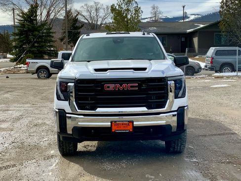 New 2026 GMC Sierra 3500 Pro image 8
