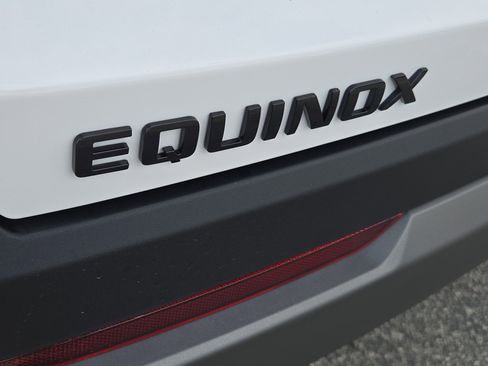 New 2026 Chevrolet Equinox LT w/ Midnight Edition image 19