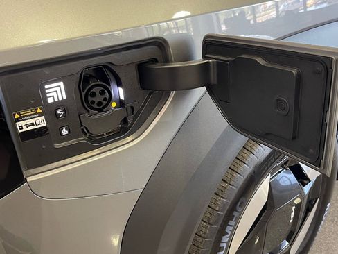 Used 2024 Kia EV9 Light Long Range image 20