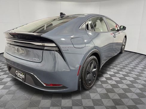 Used 2026 Toyota Prius Plug-In Hybrid FWD image 6